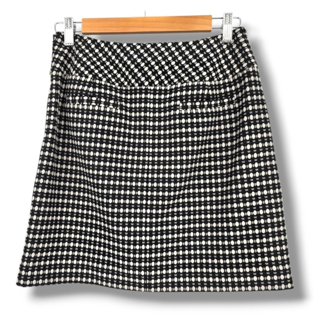 Ann Taylor LOFT Skirt Black & White Dot Pattern Career Casual Size 2P - Picture 2 of 10